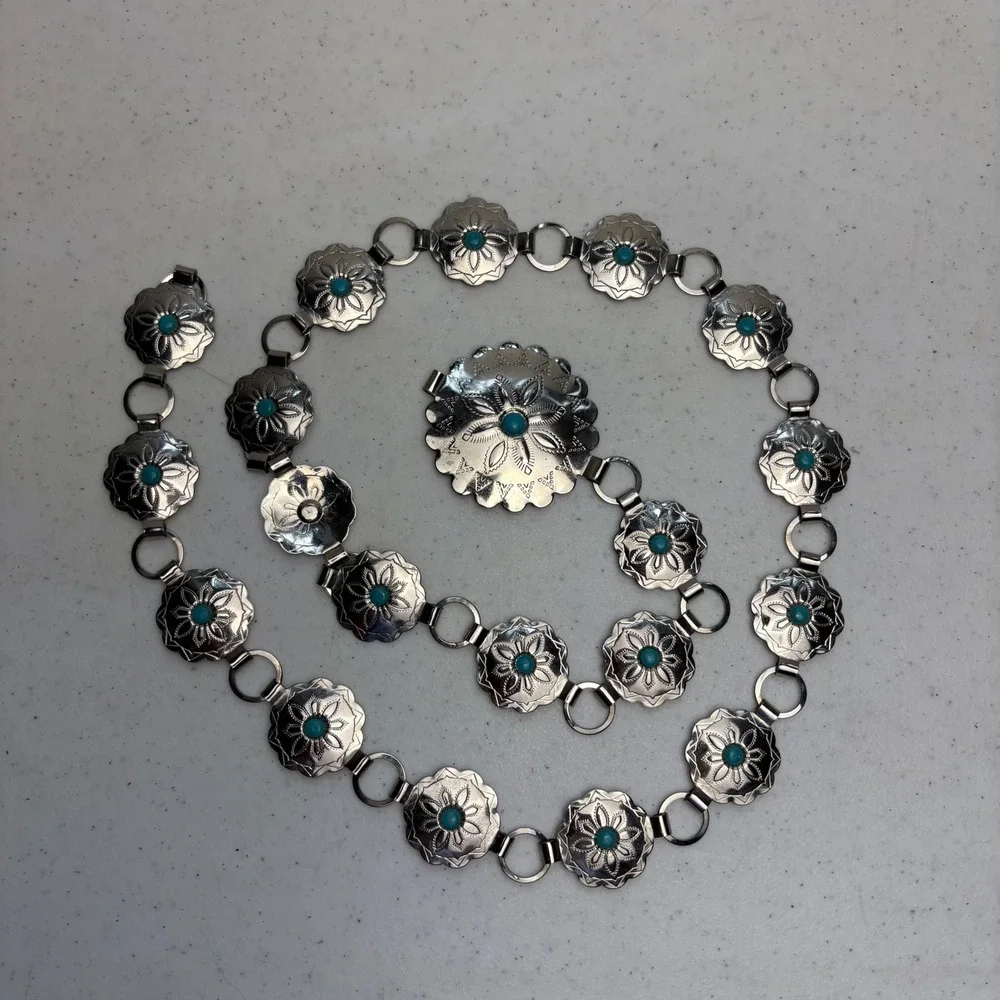Vintage Southwestern Silver Tone Faux Turquoise Concho Chain Belt Adjustable 35